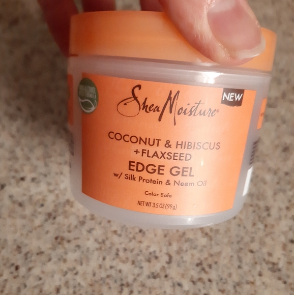 Shea Moisture Coconut and Hibiscus Haircare Bundle - Picture 10 of 12